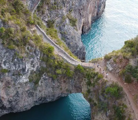 Papa House Alojamento de Acomodação e Pequeno-almoço Santa Domenica Talao
